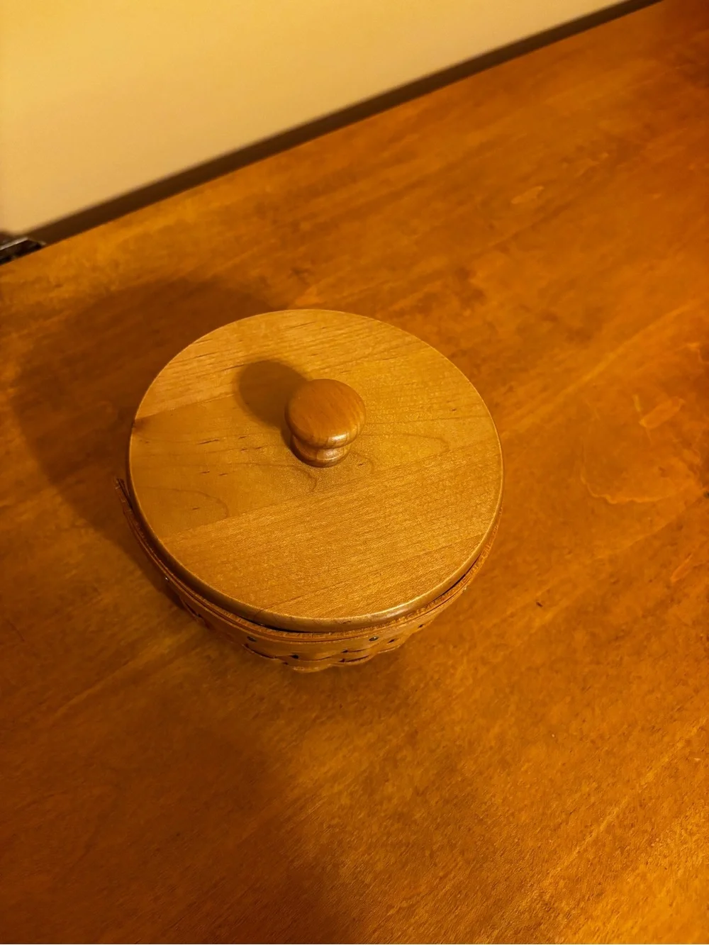 Longaberger Round Wood Basket with Lid
